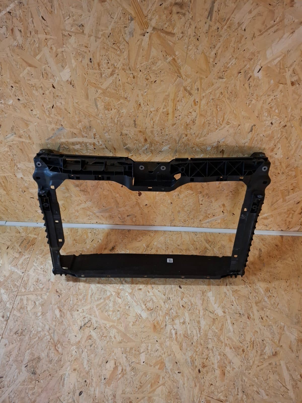 6V0805588B Škoda Fabia IV Chladičová stěna