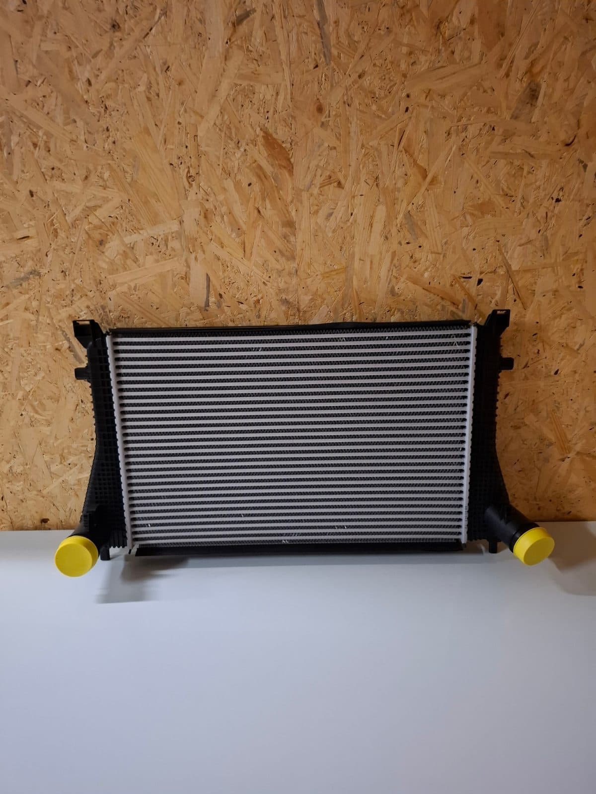 5Q0145803K Škoda Octavia III,Superb III Intercooler